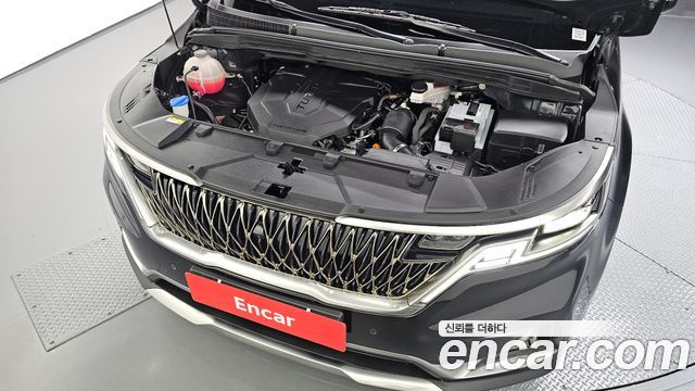 Kia Canival 2023 — photo 6