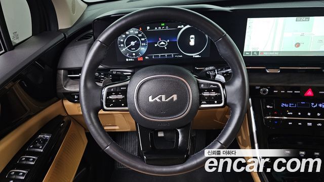 Kia Canival 2023 — photo 14