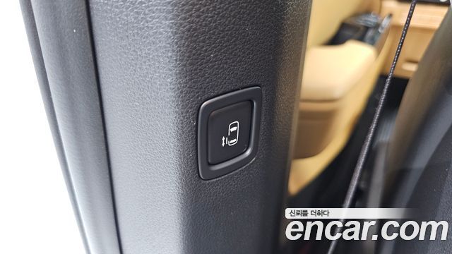 Kia Canival 2023 — photo 18