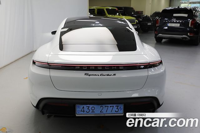 Porsche Taycan 2021 — photo 5