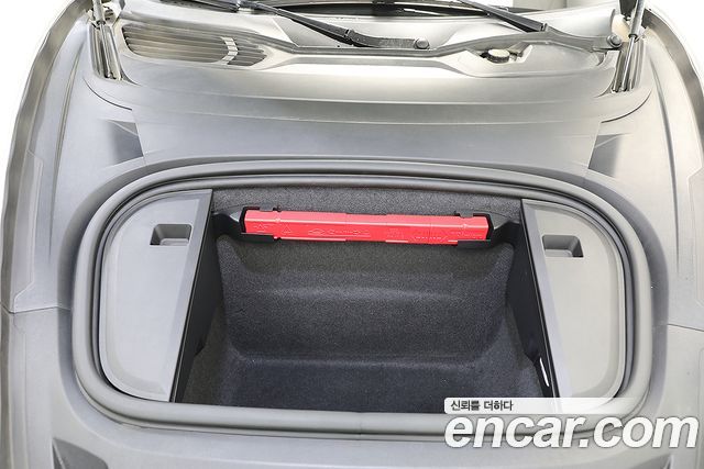 Porsche Taycan 2021 — photo 20