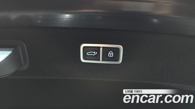 Genesis G90 2022 — photo 17
