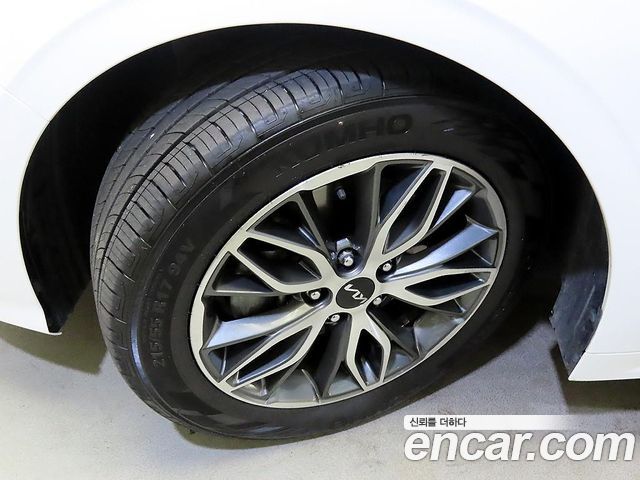 Kia K5 2023 — photo 18