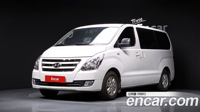 Hyundai Starex 2017 — photo 1
