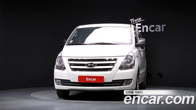 Hyundai Starex 2017 — photo 3