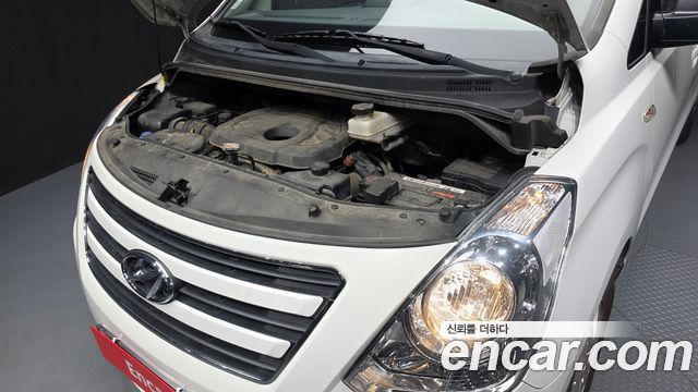Hyundai Starex 2017 — photo 6