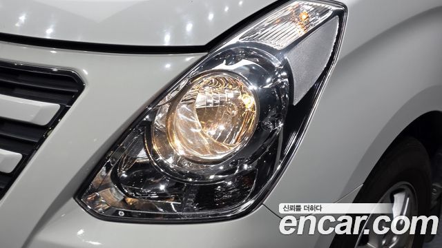 Hyundai Starex 2017 — photo 8