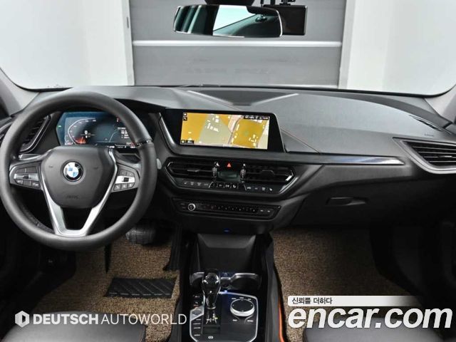 BMW 1-Series 2020 — photo 7