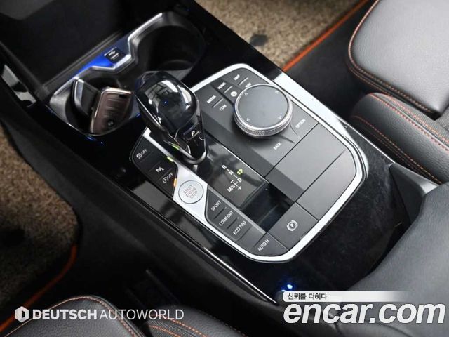 BMW 1-Series 2020 — photo 9