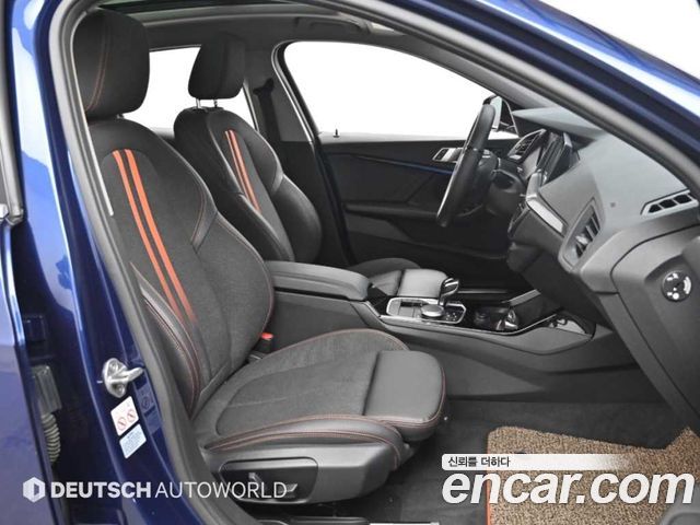 BMW 1-Series 2020 — photo 10