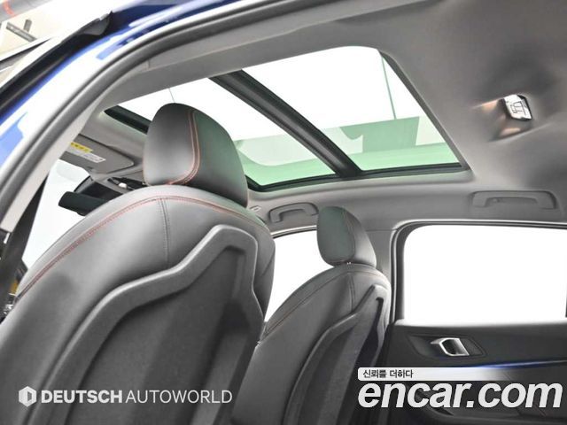BMW 1-Series 2020 — photo 18