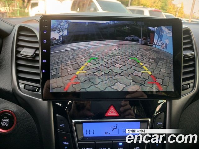 Hyundai i30 2016 — photo 10