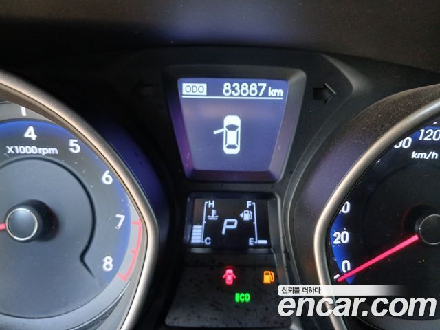 Hyundai i30 2016 — photo 16