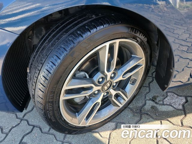 Hyundai i30 2016 — photo 18