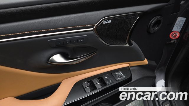 Lexus ES 2025 — photo 31