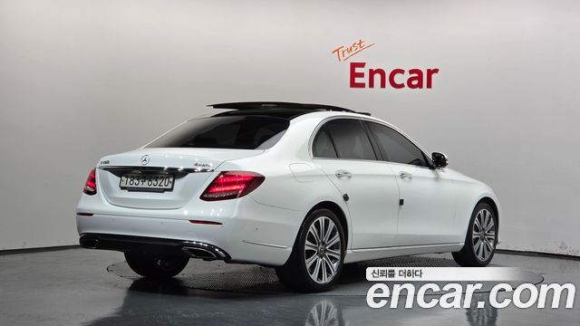 Mercedes-Benz E-Class 2019 — photo 2