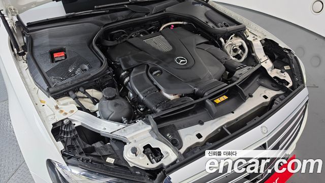 Mercedes-Benz E-Class 2019 — photo 6