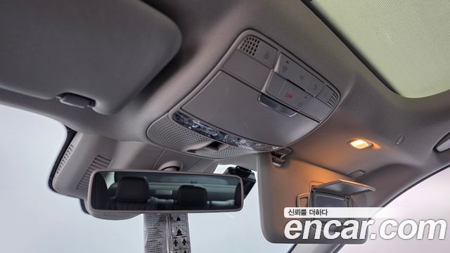 Mercedes-Benz E-Class 2019 — photo 25