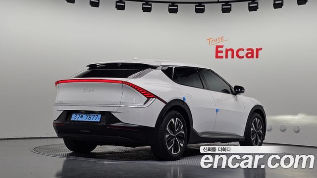 Kia EV6 2022 — photo 2