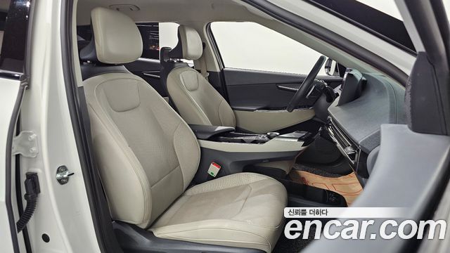 Kia EV6 2022 — photo 17