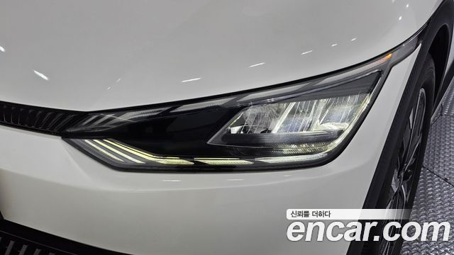 Kia EV6 2022 — photo 8