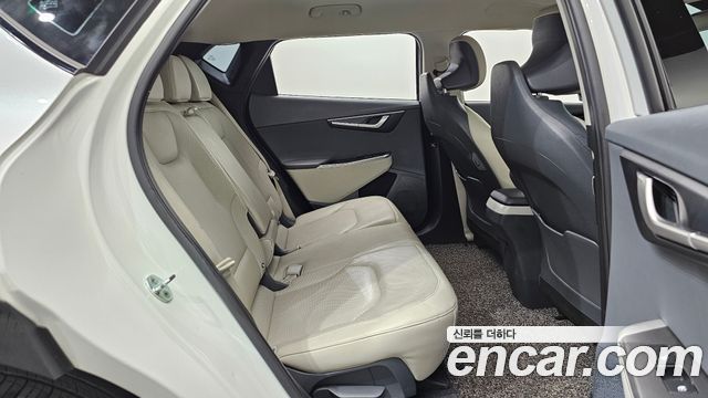Kia EV6 2022 — photo 16