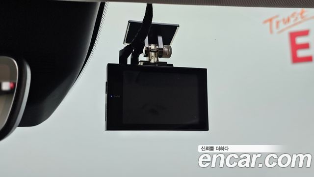 Kia EV6 2022 — photo 27