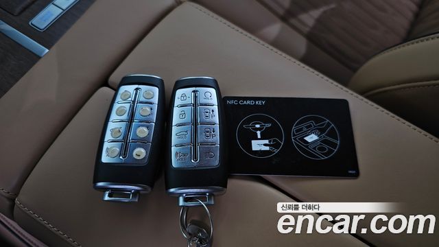 Genesis G80 2022 — photo 25