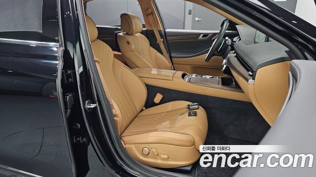 Genesis G80 2022 — photo 16