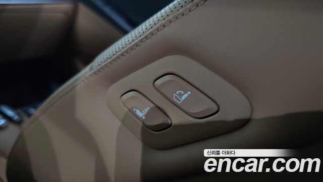 Genesis G80 2022 — photo 33