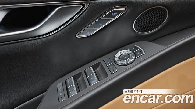 Genesis G80 2022 — photo 39