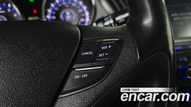 Hyundai Sonata 2014 — photo 23