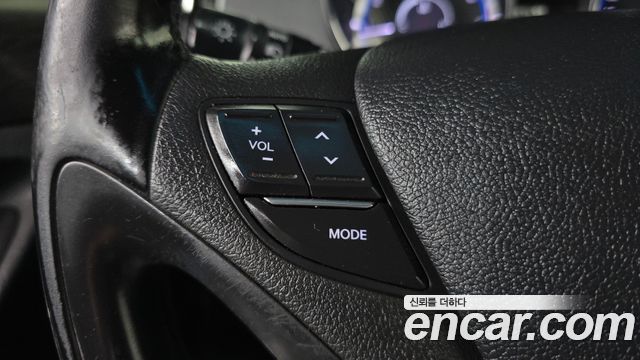 Hyundai Sonata 2014 — photo 24