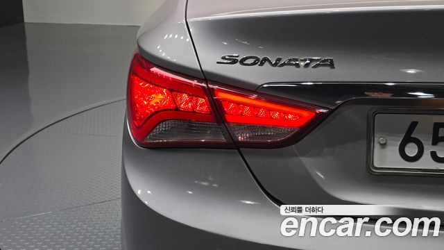 Hyundai Sonata 2014 — photo 9