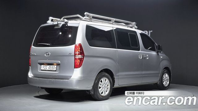 Hyundai Starex 2019 — photo 2