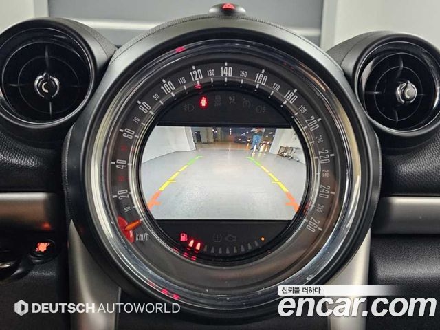 Mini Countryman 2016 — photo 15
