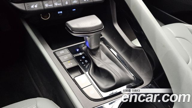 Hyundai AVANTE 2024 — photo 9