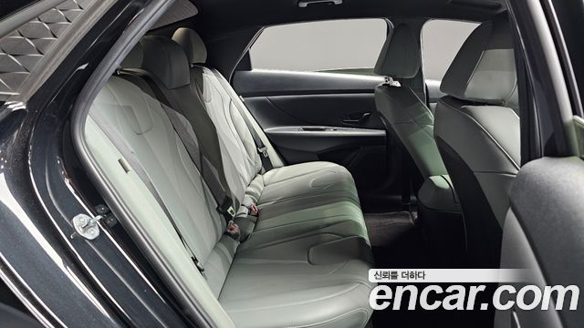 Hyundai AVANTE 2024 — photo 12