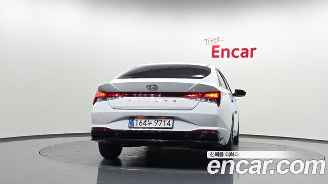 Hyundai AVANTE 2023 — photo 4