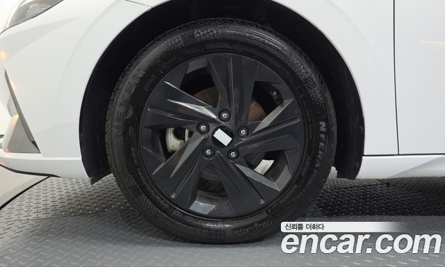 Hyundai AVANTE 2023 — photo 5