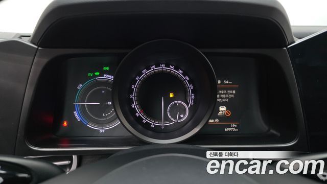 Hyundai AVANTE 2023 — photo 11