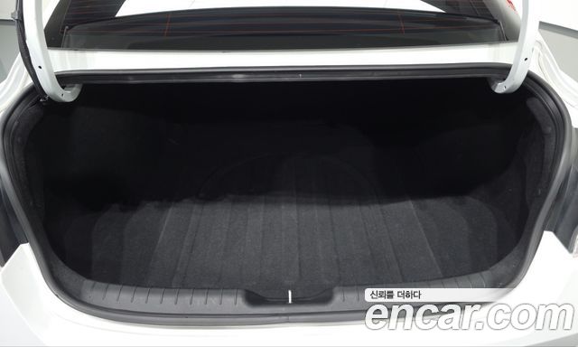 Hyundai AVANTE 2023 — photo 24