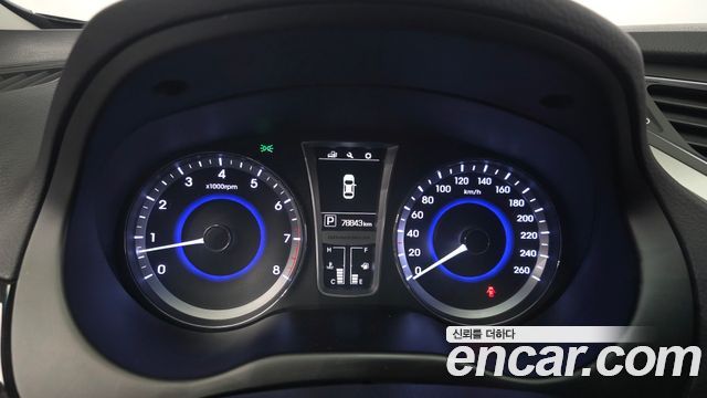Hyundai Grandeur 2015 — photo 11