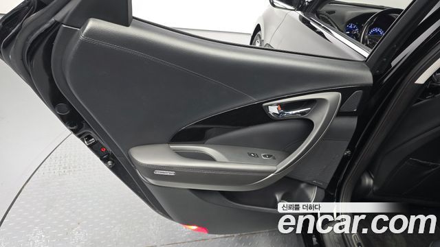 Hyundai Grandeur 2015 — photo 15