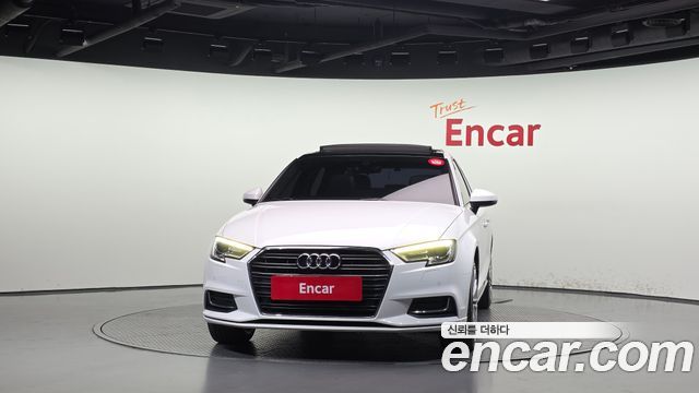Audi A3 2018 — photo 3