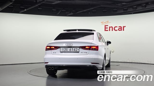 Audi A3 2018 — photo 4