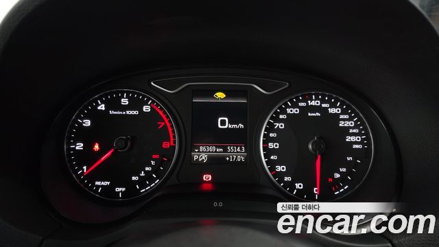 Audi A3 2018 — photo 8