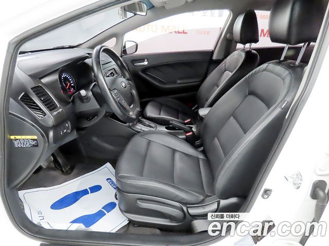 Kia K3 2015 — photo 6