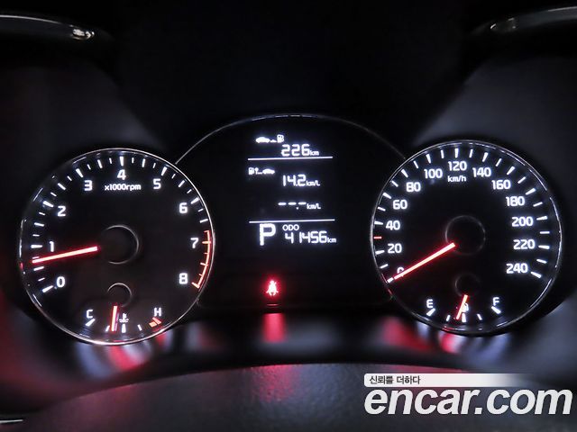Kia K3 2015 — photo 13