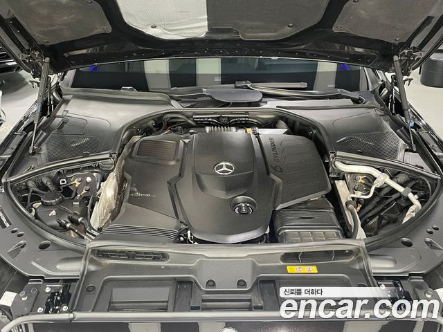 Mercedes-Benz S-Class 2022 — photo 6